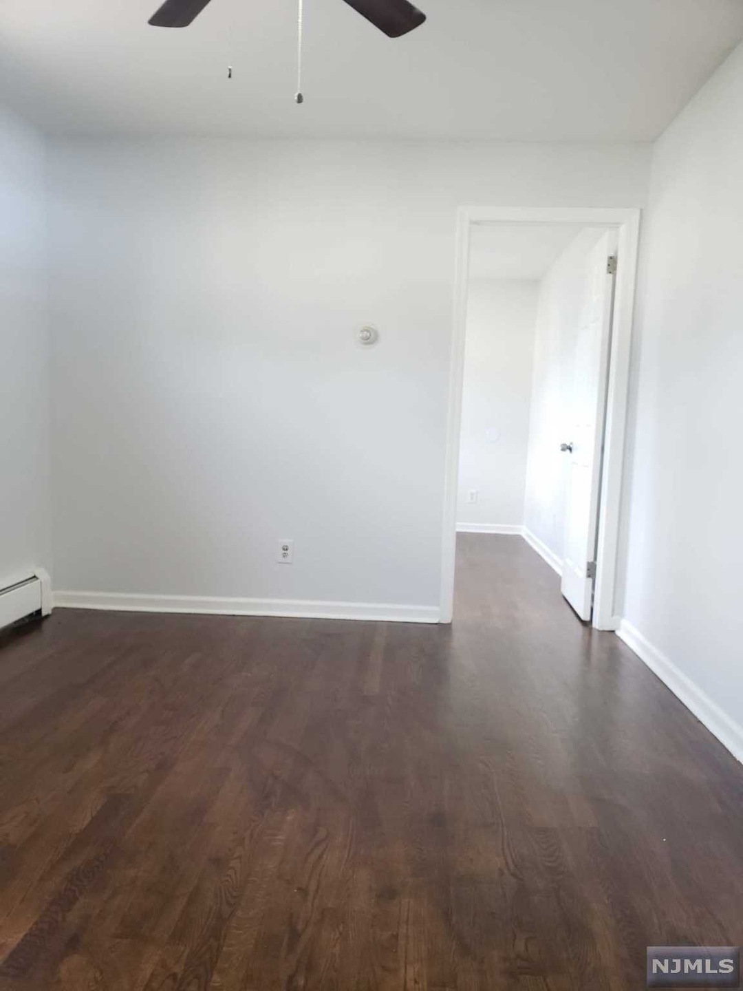 775 Riverside Ave unit 2, Lyndhurst, NJ 07071 - photo 1