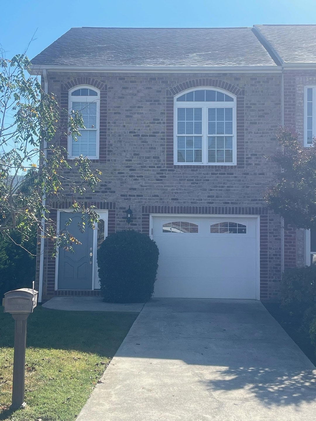 819 Walhalla Ct, Roanoke, VA 24019 - photo 1