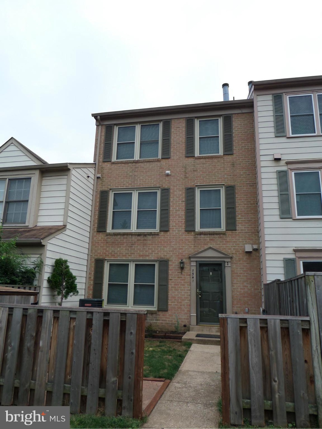 7541 Belle Grae Dr unit 12, Manassas, VA 20109 - photo 1
