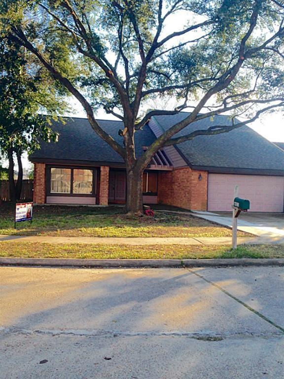 6023 Downwood Forest Dr, Houston, TX 77088 - photo 1