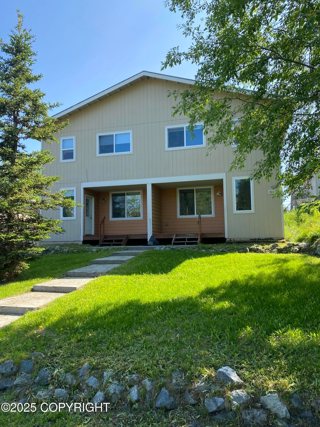 4309 Garfield St, Anchorage, AK 99503 - photo 1