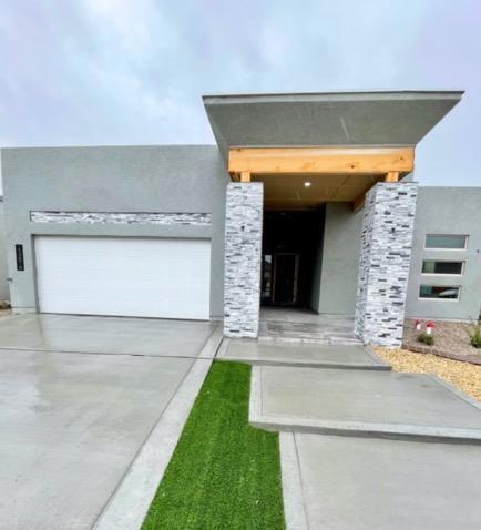 13578 Lawkland St, Horizon City, TX 79928 - photo 1