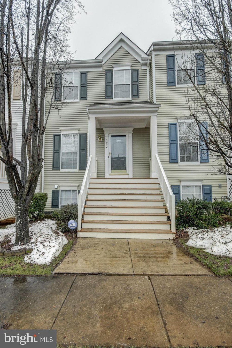 15692 Viewpoint Cir, Dumfries, VA 22025 - photo 1