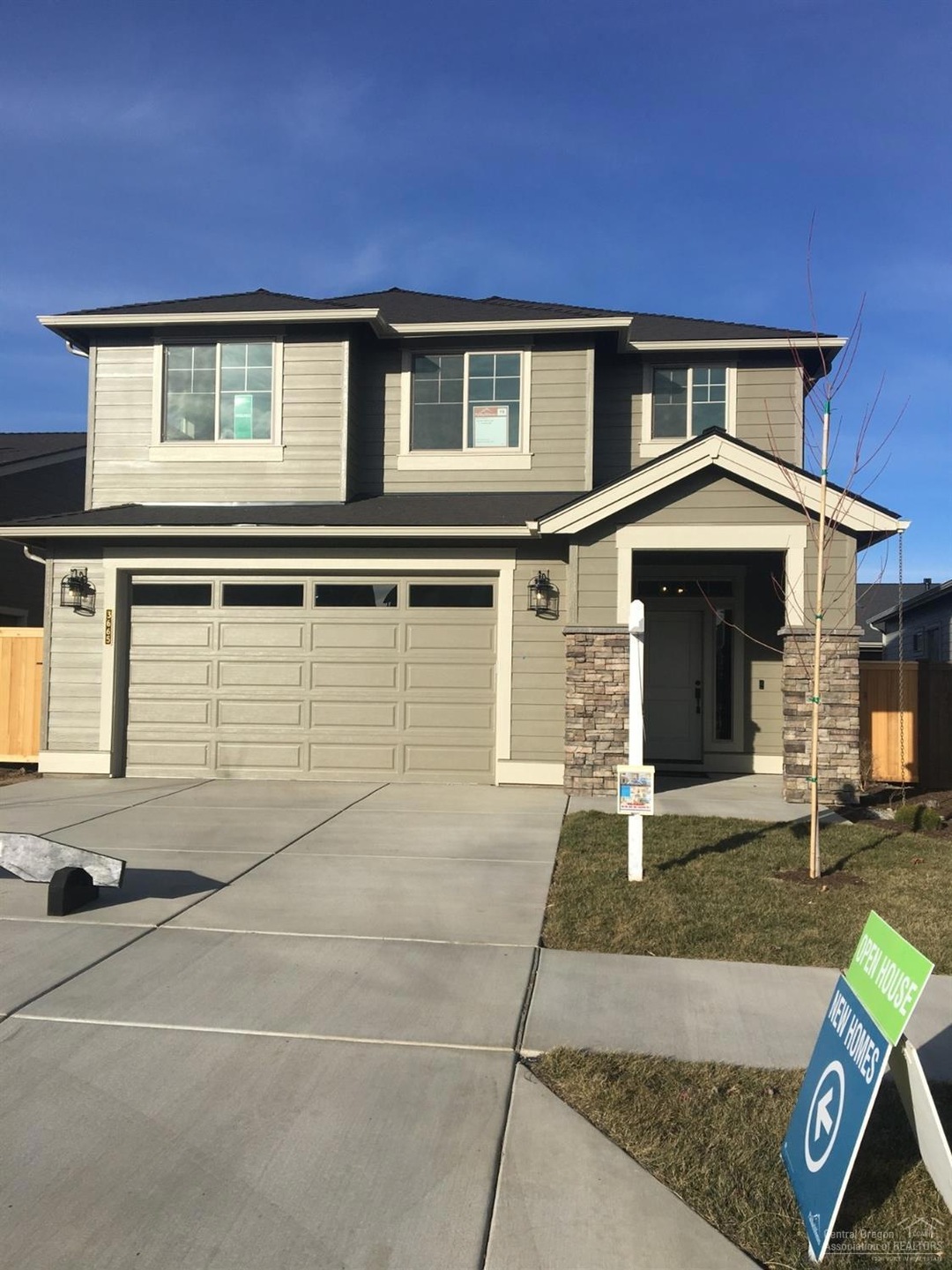 3665 SW Coyote Ln, Redmond, OR 97756 - photo 1