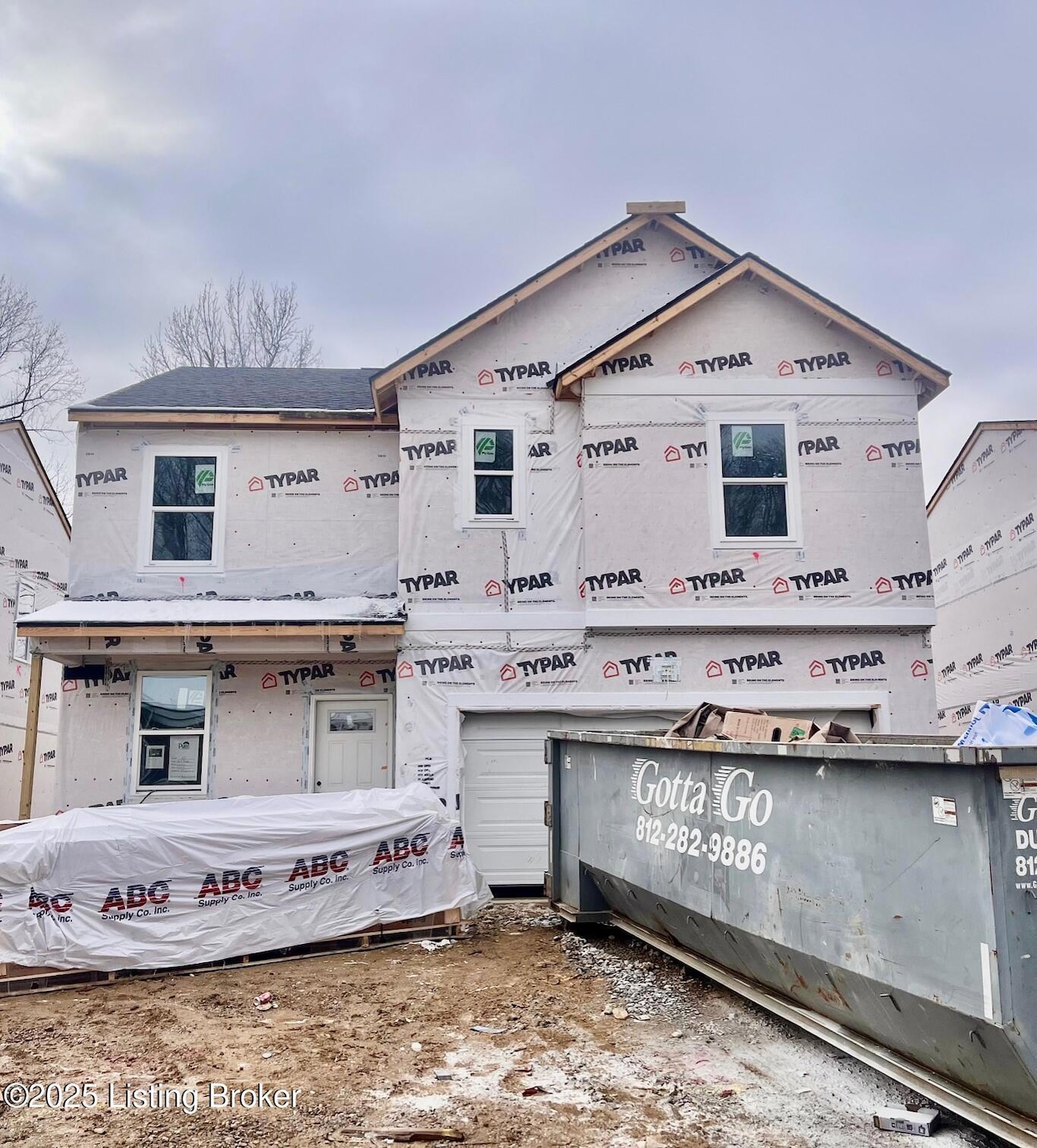 8514 Lysander Dr, Louisville, KY 40214 - photo 1