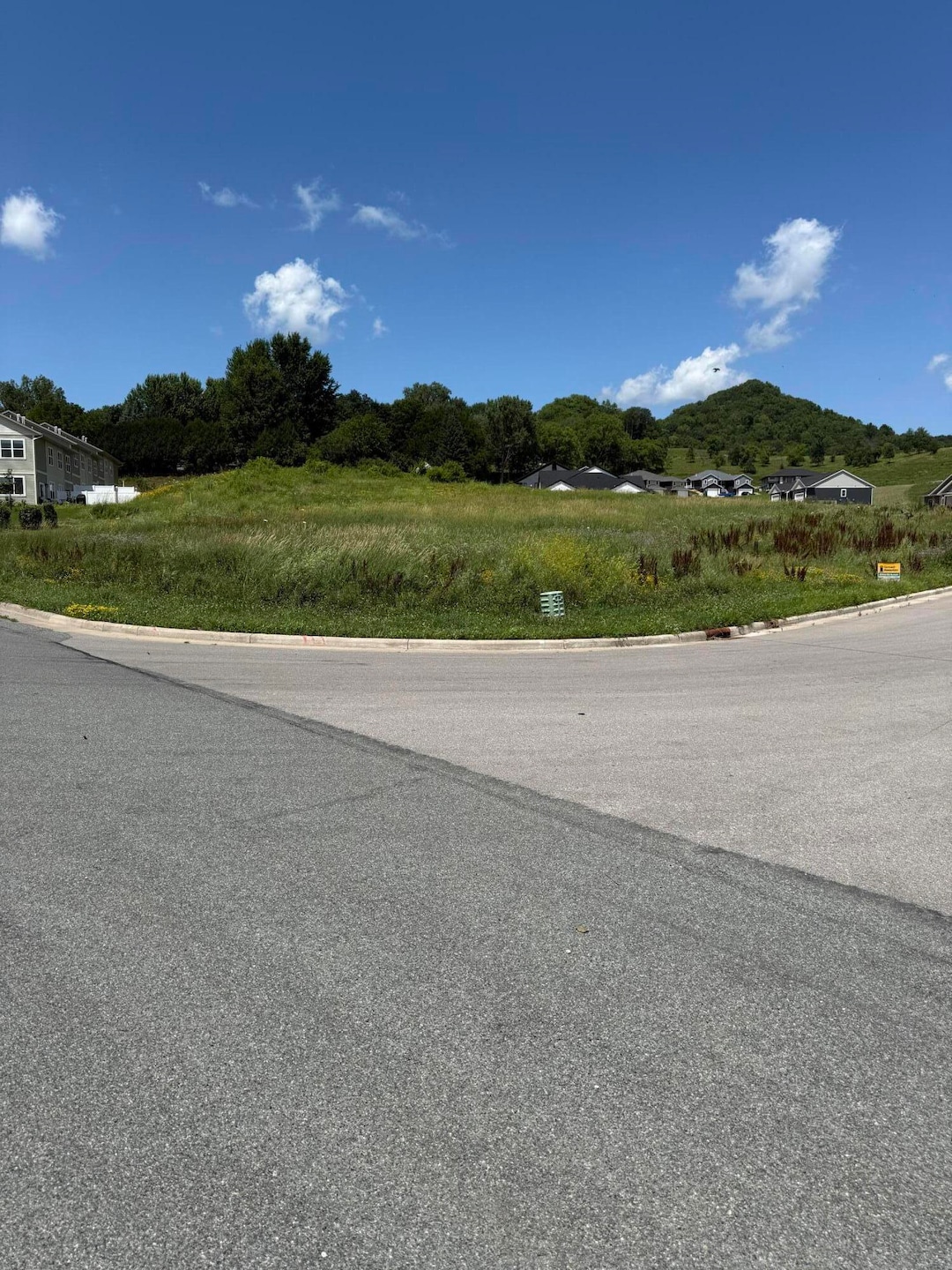 Lot #1 Gabrielle Way, Onalaska, WI 54650 - photo 1