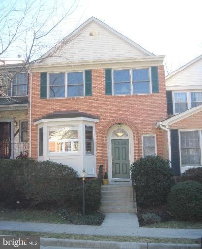 9021 Daum Ct, Springfield, VA 22153 - photo 1
