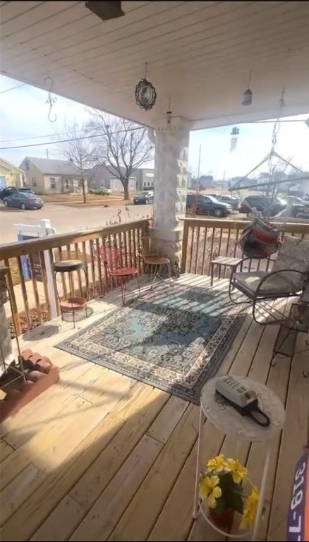 316 9th St NW, Cedar Rapids, IA 52405 - photo 1