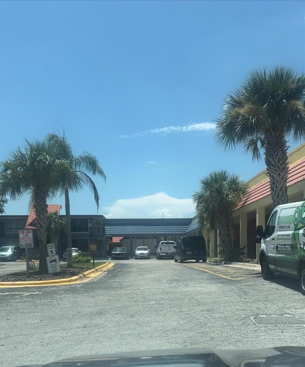 43420 Highway 27 unit 320, Davenport, FL 33837 - photo 1