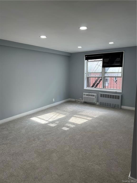 Parkway House unit 5C, Yonkers, NY 10704 - photo 1
