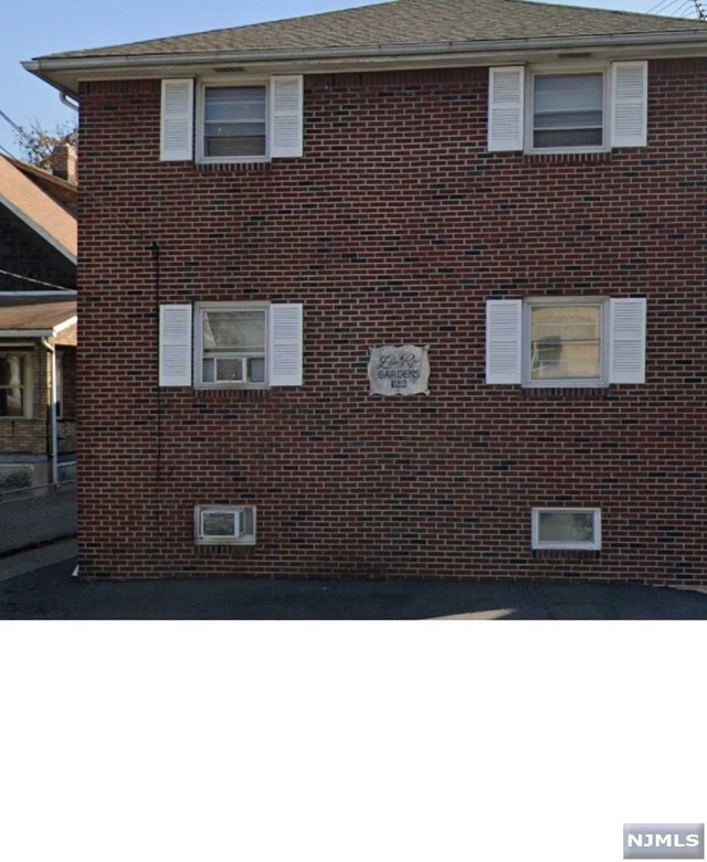 122 Stuyvesant Ave unit 1, Lyndhurst, NJ 07071 - photo 1