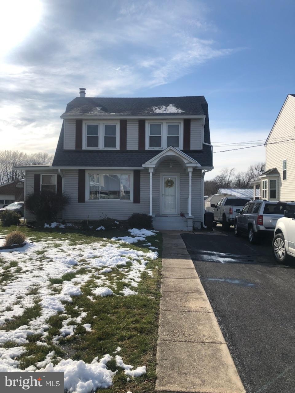 2204 Lodge Forest Dr, Sparrows Point, MD 21219 - photo 1