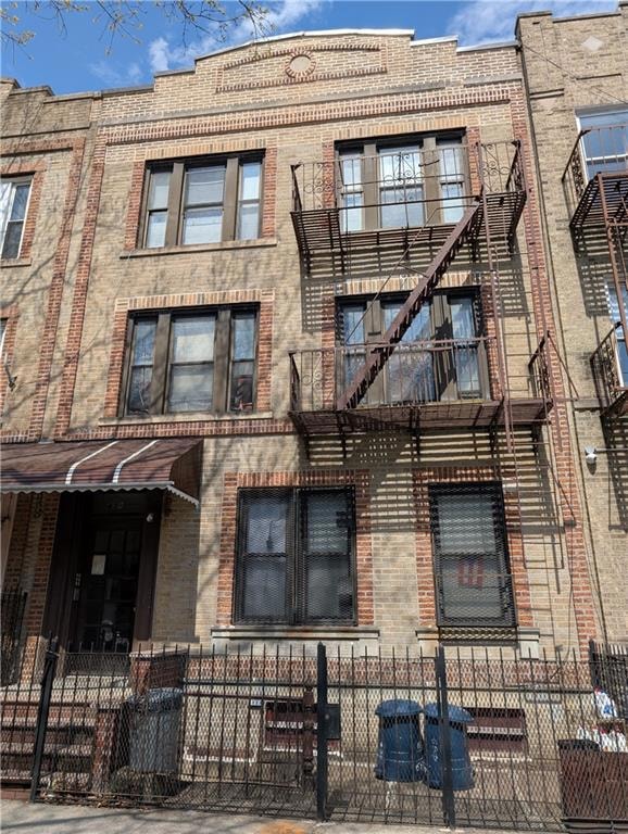 For Sale $410,000 • Co-Listing Agent