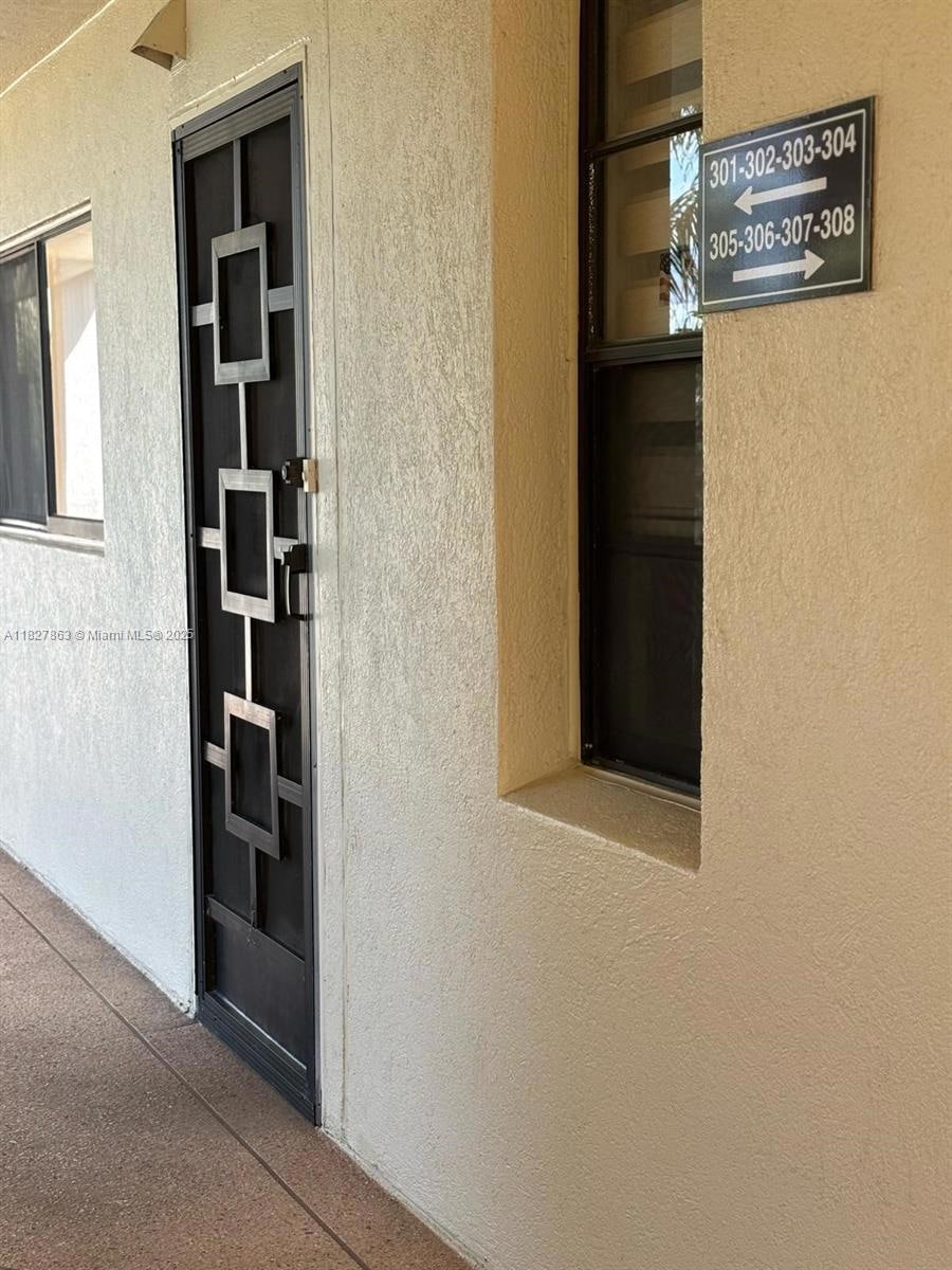 7310 Ashford Place unit 304, Delray Beach, FL 33446 - photo 1