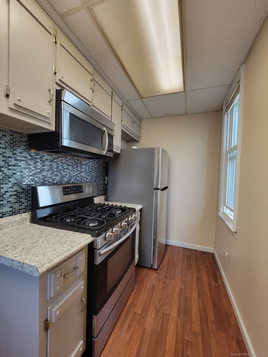 179 Hart St unit 1, New Britain, CT 06052 - photo 1