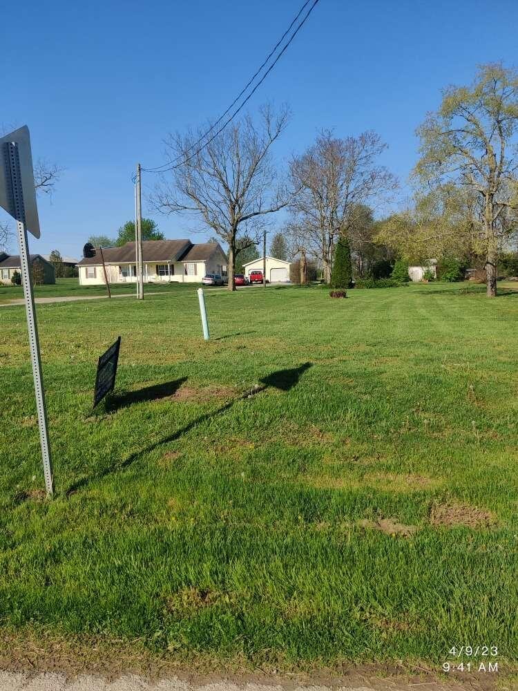 332 Danville St, Harrodsburg, KY 40330 - photo 1