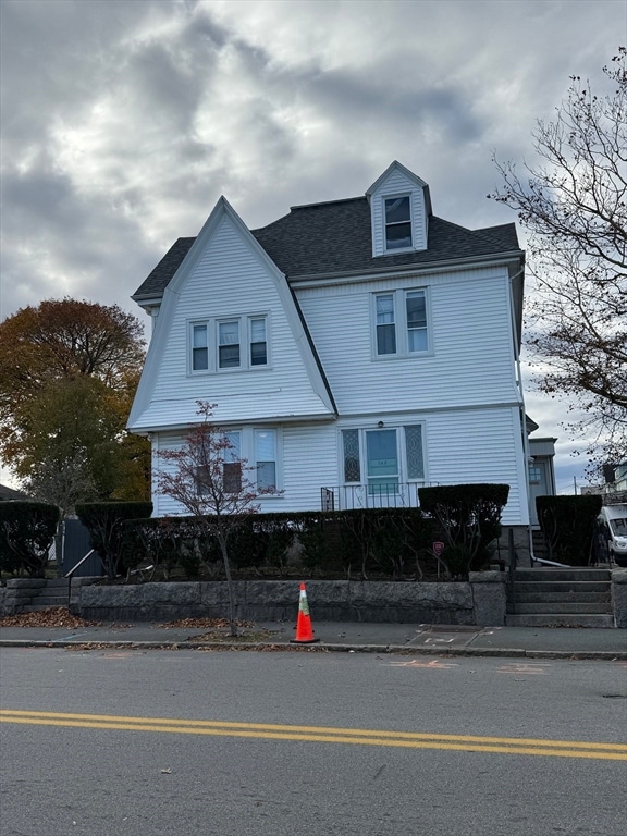 For Sale $599,900 • Co-Listing Agent