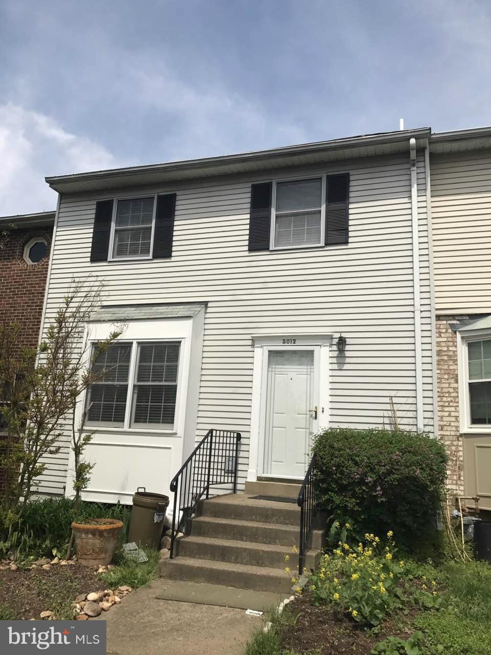 3012 Winter Pine Ct, Fairfax, VA 22031 - photo 1