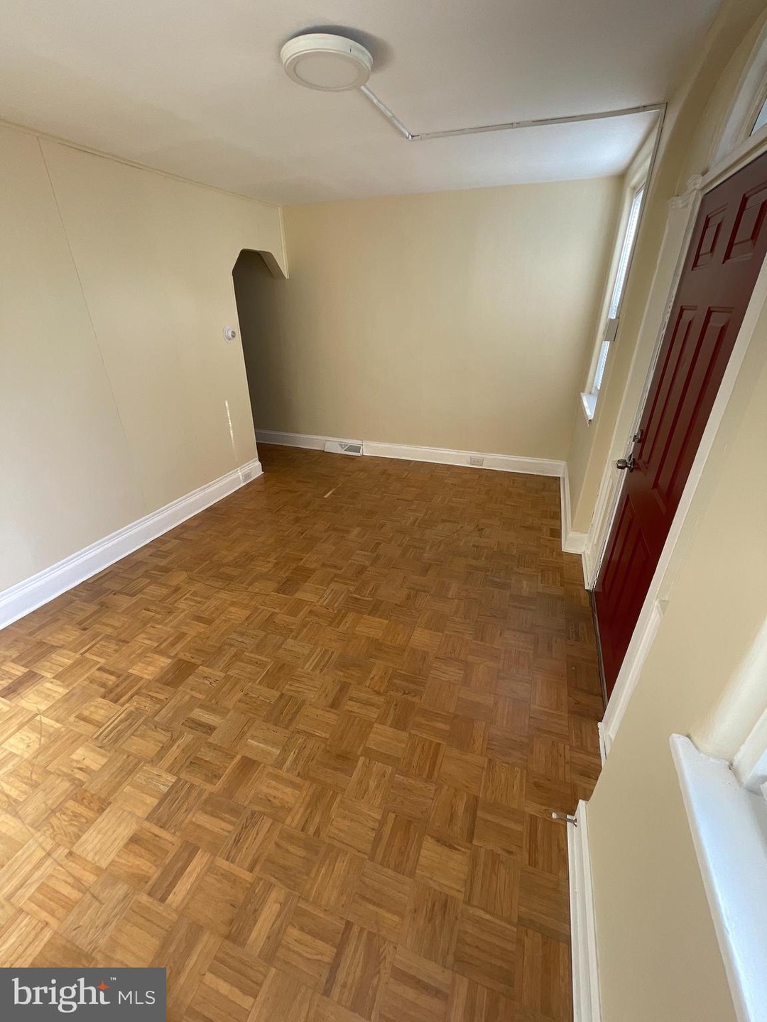 1075 Trent Rd, Camden, NJ 08104 - photo 1