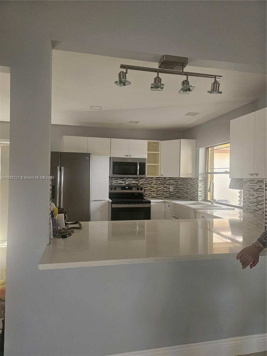 5320 SW 153rd Place S unit 1, Miami, FL 33185 - photo 1