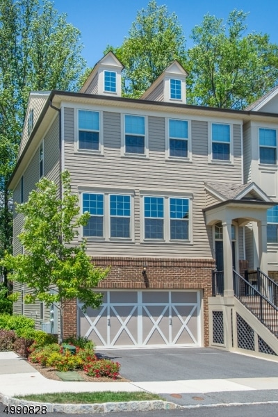 70 Albert Ct, Randolph, NJ 07869 - photo 1