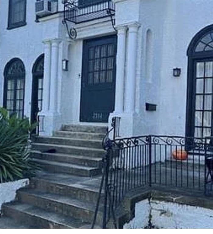 2314 Wirth Place, New Orleans, LA 70115 - photo 1