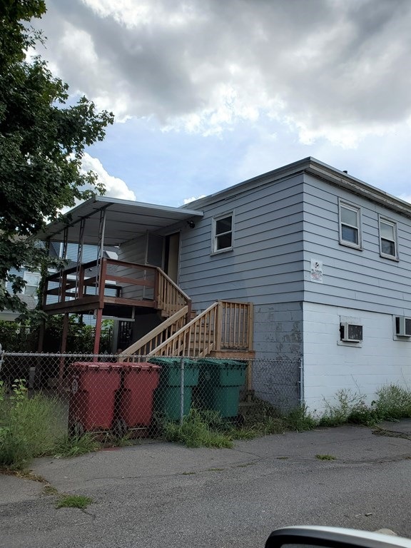 85 Lakeview Ave unit 2, Lowell, MA 01850 - photo 1