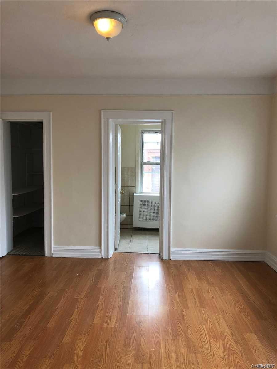 14 Franklin St unit 1R, Franklin Square, NY 11010 - photo 1
