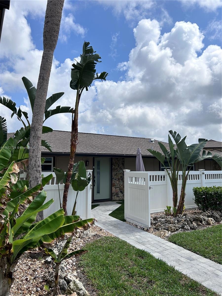 4291 Island Cir unit A, Fort Myers, FL 33919 - photo 1