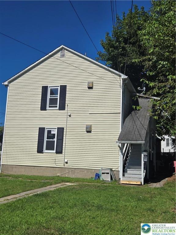 219 E Main St unit 2, Pen Argyl, PA 18072 - photo 1