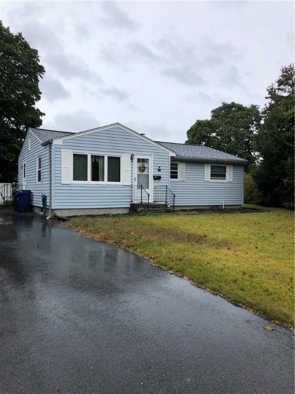 191 Vineyard Rd, Warwick, RI 02889 - photo 1