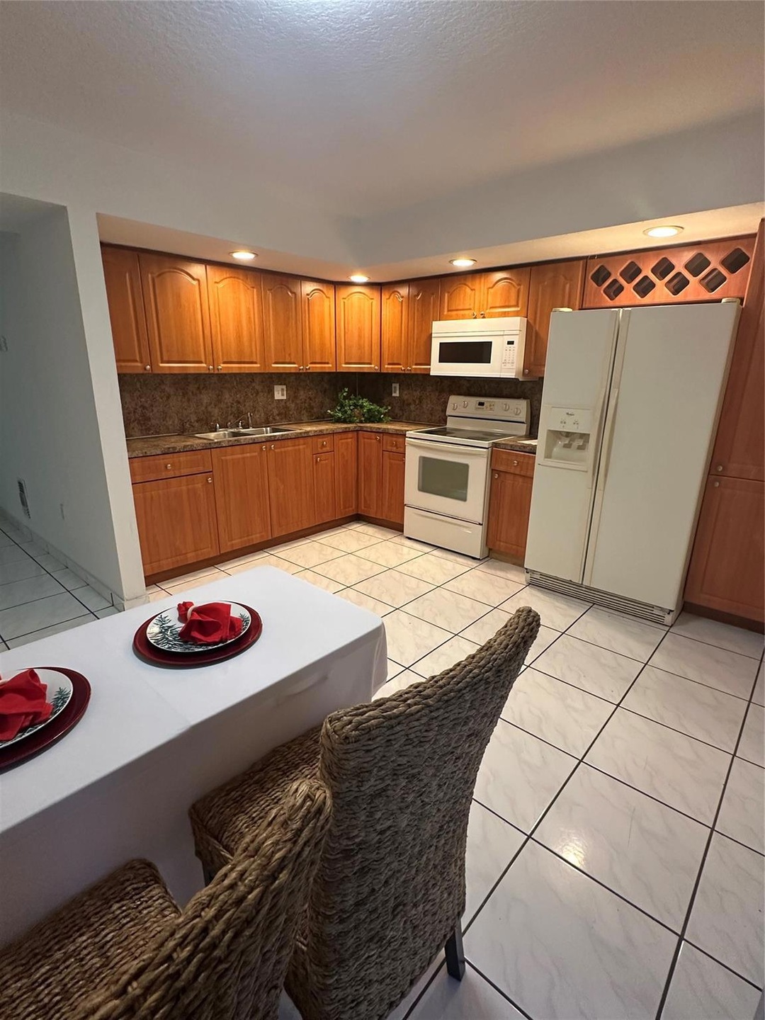 Horizons West unit 106, Miami, FL 33183 - photo 1