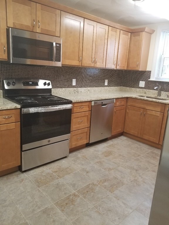 16 Middle St unit 1, Newton, MA 02458 - photo 1