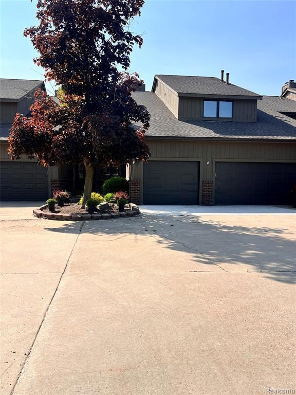 9836 Hawthorne Glen Dr unit 24, Grosse Ile, MI 48138 - photo 1
