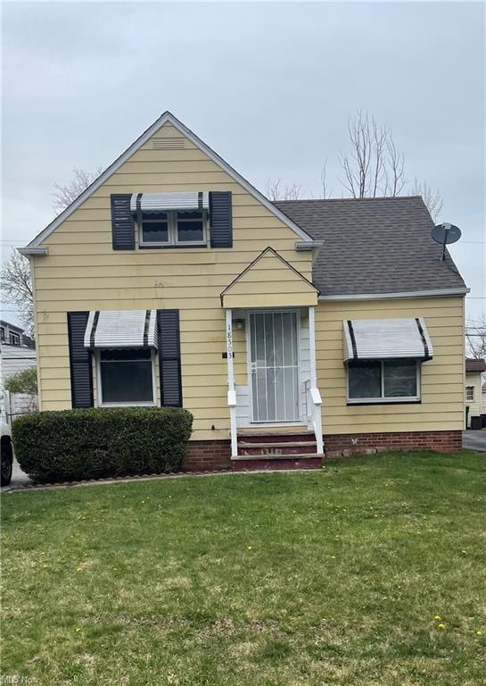 18505 Maple Heights Blvd, Maple Heights, OH 44137 - photo 1