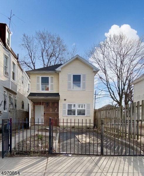 452 S 18th St, Newark, NJ 07103 - photo 1