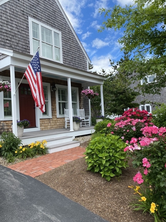 Sold $925,000