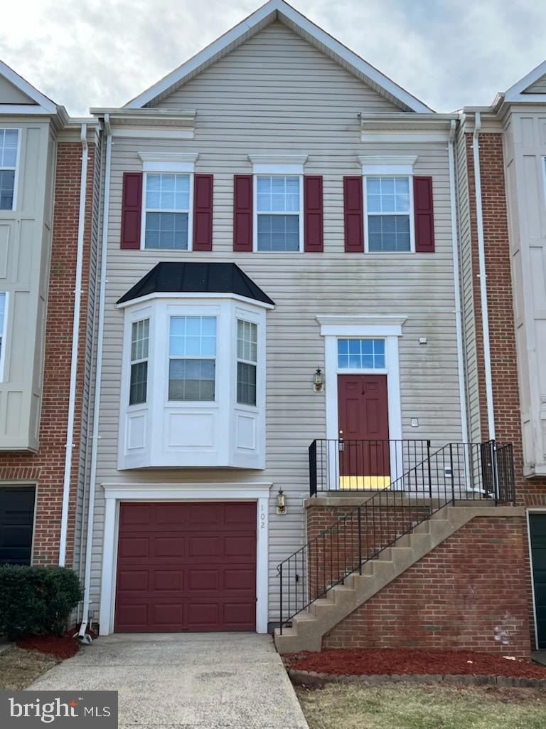 102 W Park Dr, Stafford, VA 22554 - photo 1