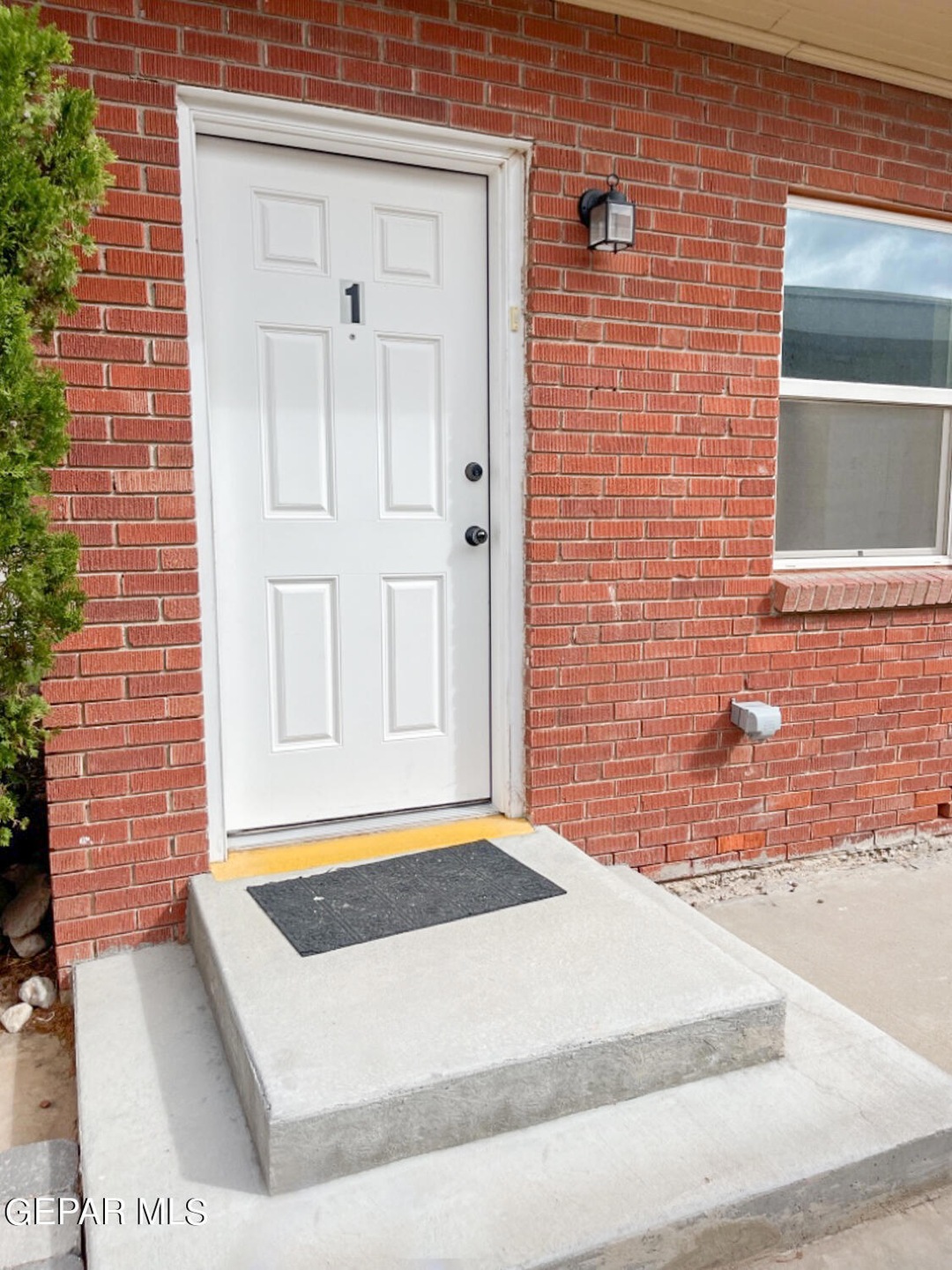 2866 Grant Ave unit 1, El Paso, TX 79930 - photo 1