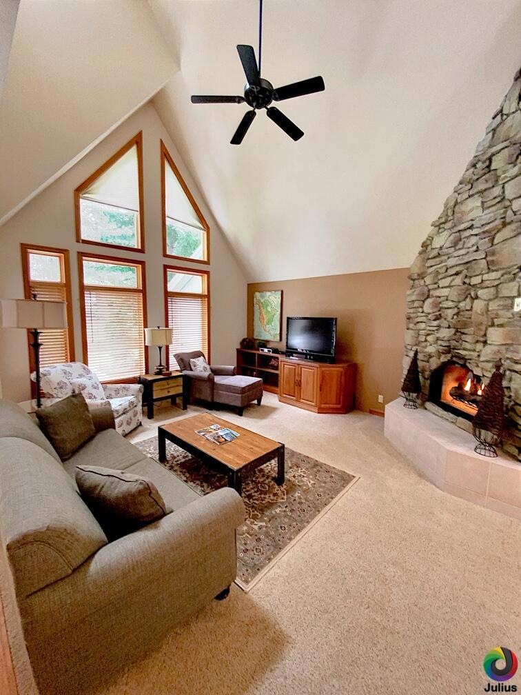 57006 Peppermill Ct unit 11-A, Sunriver, OR 97707 - photo 1