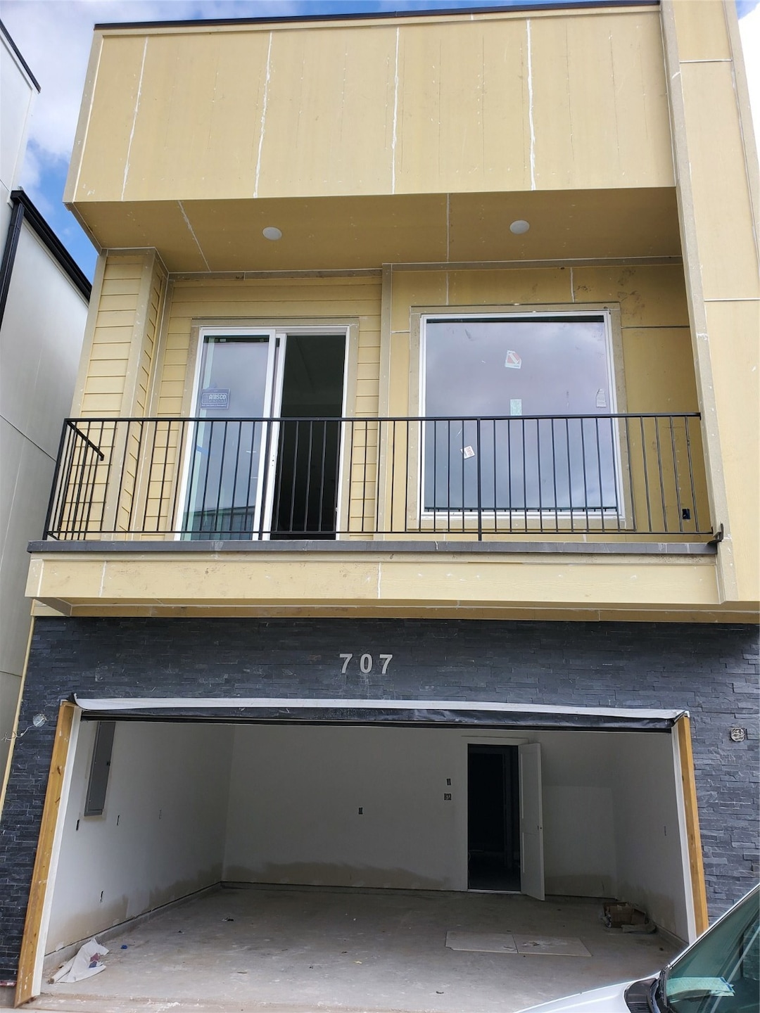 705 Apogee Trail, Houston, TX 77022 - photo 1