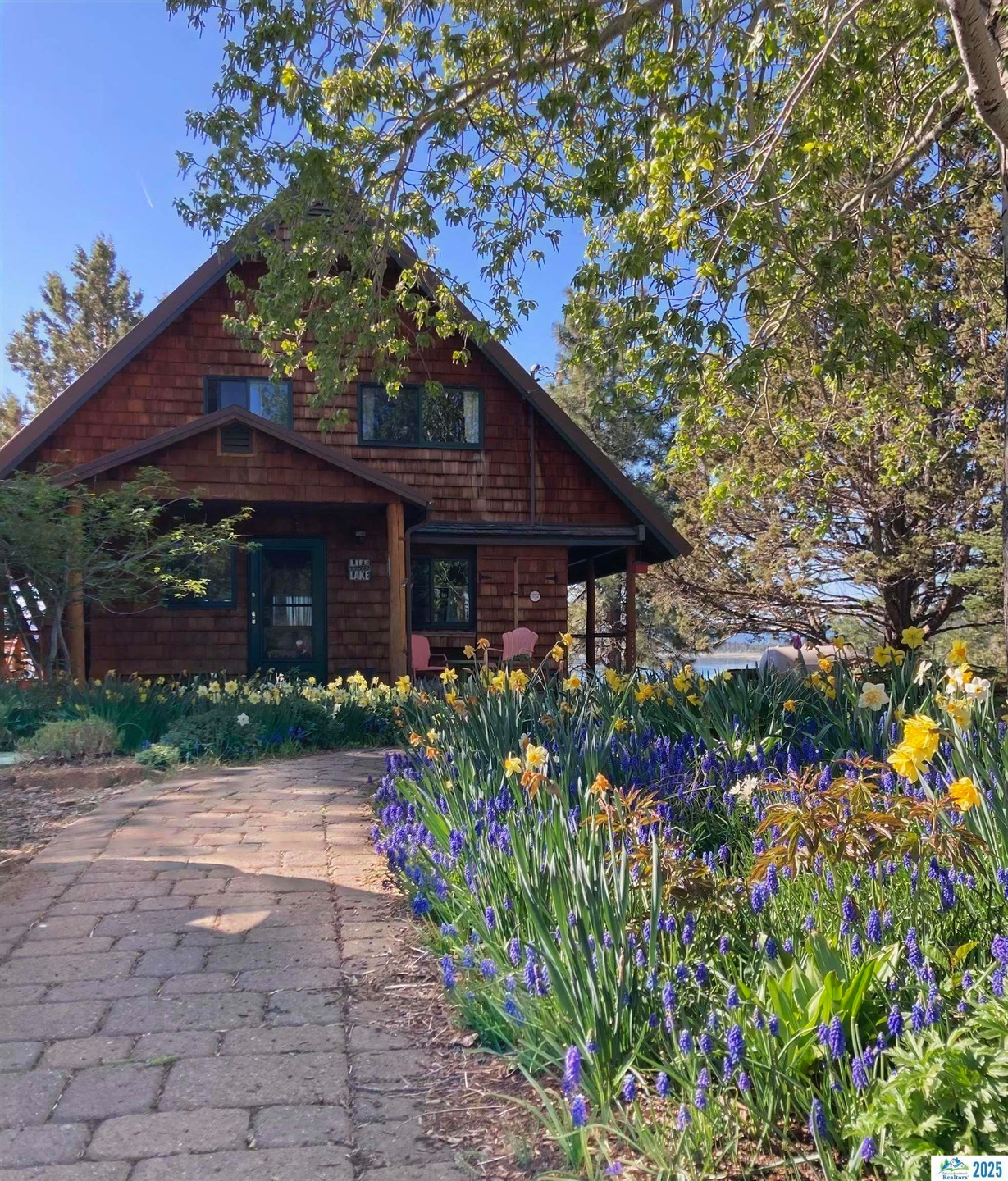 Sold $320,000