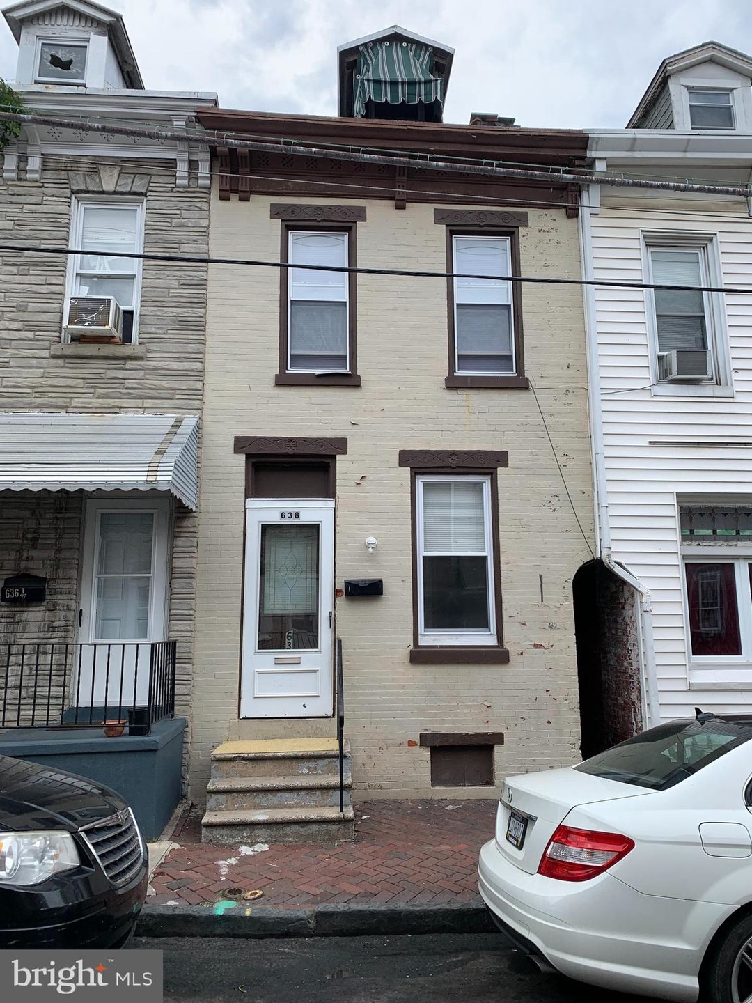 638 Moss St, Reading, PA 19604 - photo 1