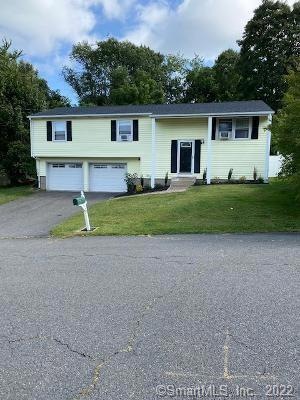 22 Hickory Hill Dr, Waterbury, CT 06708 - photo 1