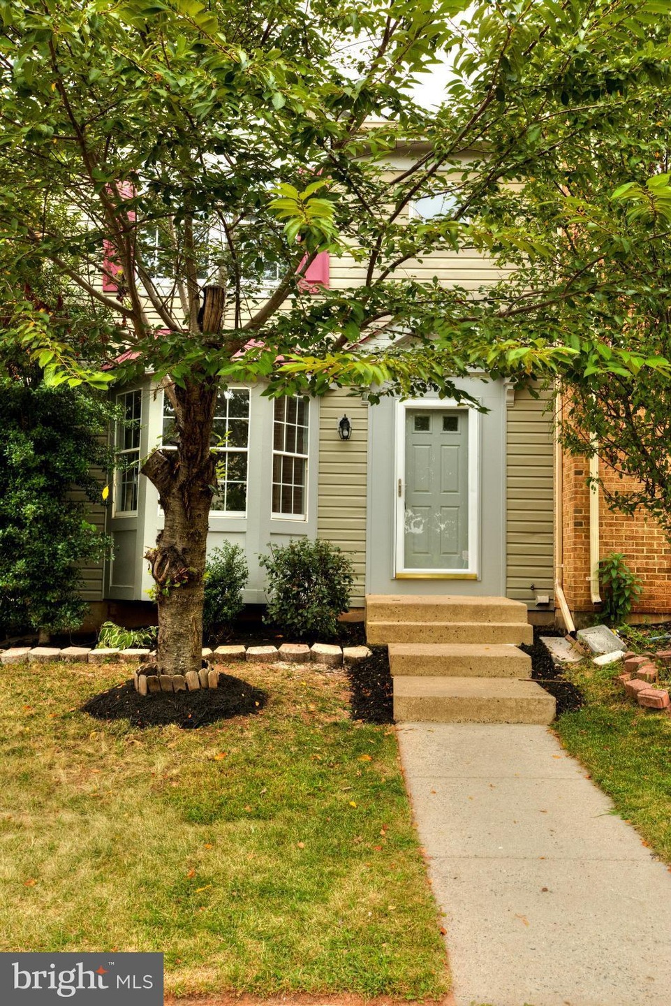 13316 Burkitts Rd, Fairfax, VA 22033 - photo 1