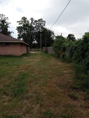 1816 W Little York Rd unit B, Houston, TX 77091 - photo 1