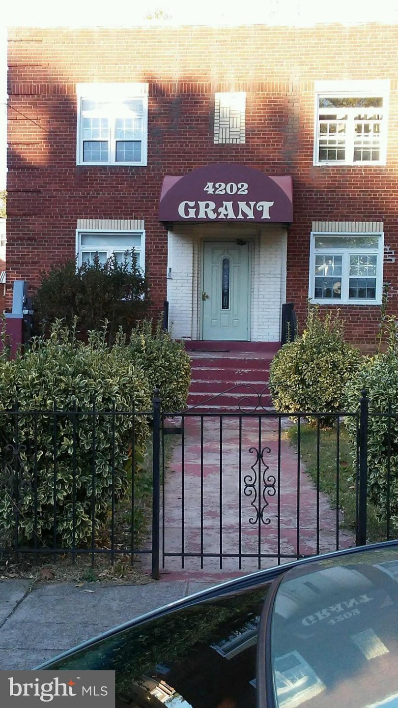 4202 Grant St NE unit 101, Washington, DC 20019 - photo 1