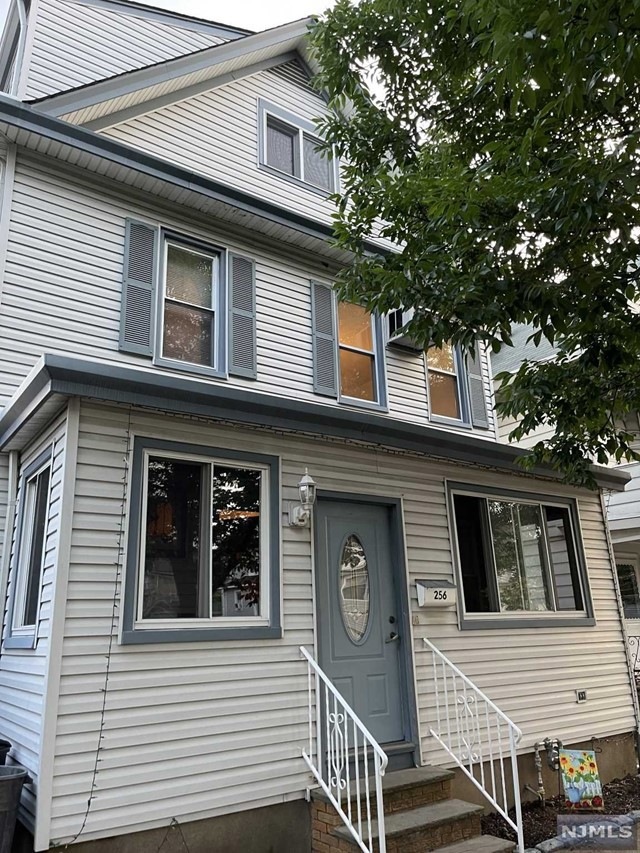 256 Hoboken Rd unit 2, East Rutherford, NJ 07073 - photo 1