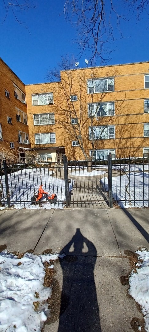 2834 W Granville Ave unit GA, Chicago, IL 60659 - photo 1