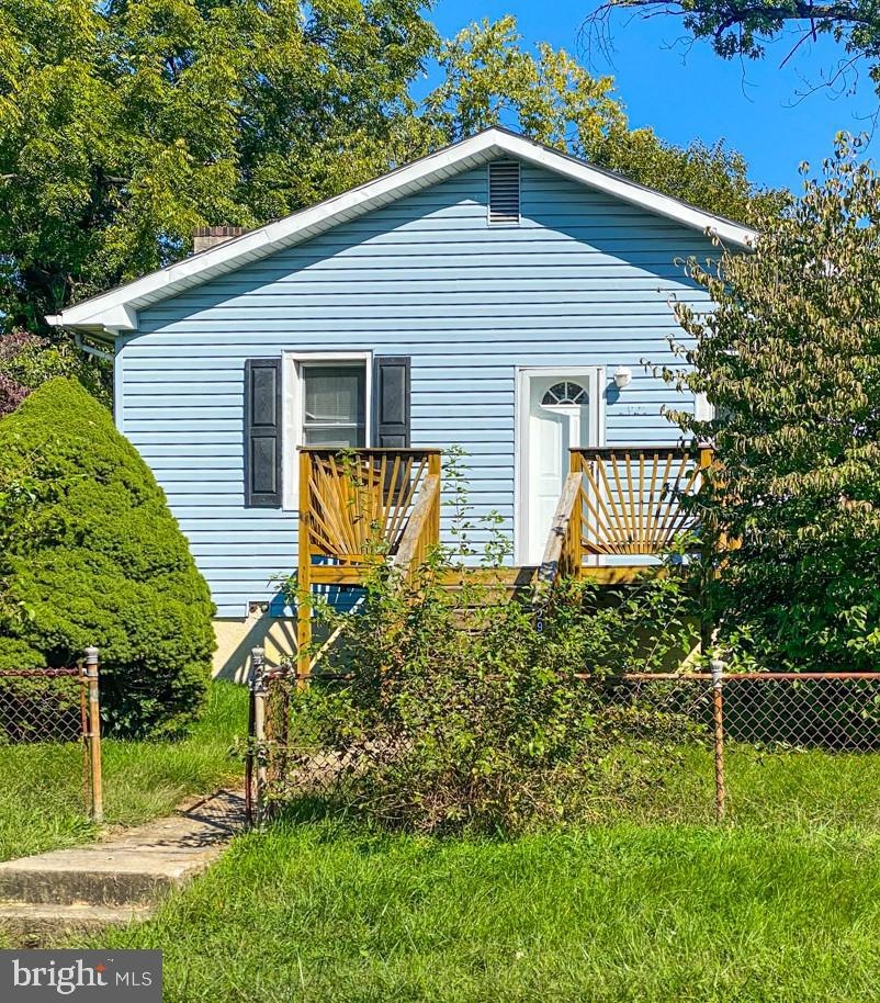 2926 Virginia Ave, Halethorpe, MD 21227 - photo 1